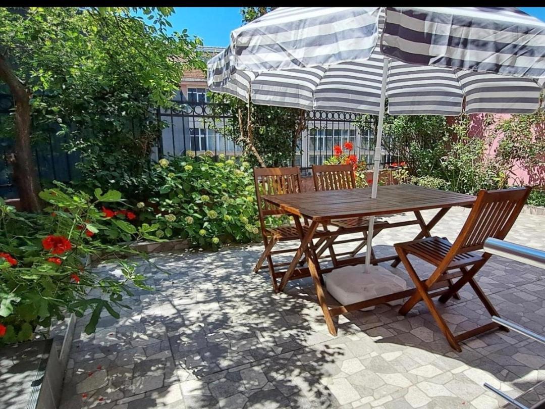 Golden Life Gl Apartment Istanbul Bagian luar foto